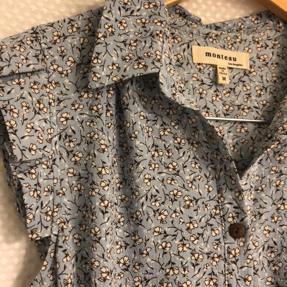 Flutter sleeve blue dress - Picture 4 of 4